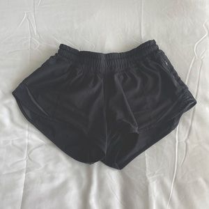 Size 2 Lulu Hotty Hot Shorts